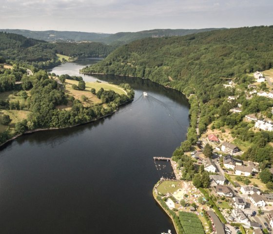Cycle tour RurUfer cycle path: view of Einruhr and Obersee, © Eifel Tourismus GmbH/D. Ketz Cycle tour RurUfer cycle path: view of Einruhr and Obersee, © Eifel Tourismus GmbH/D. Ketz