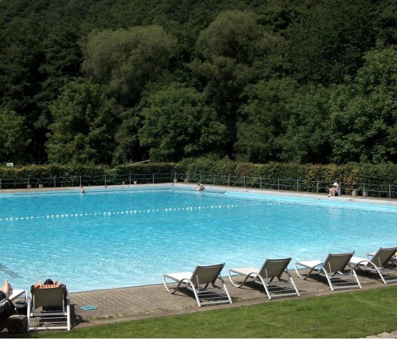 The Abenden outdoor pool, © Dorfgemeinschaft Abenden e.V. The Abenden outdoor pool, © Dorfgemeinschaft Abenden e.V.