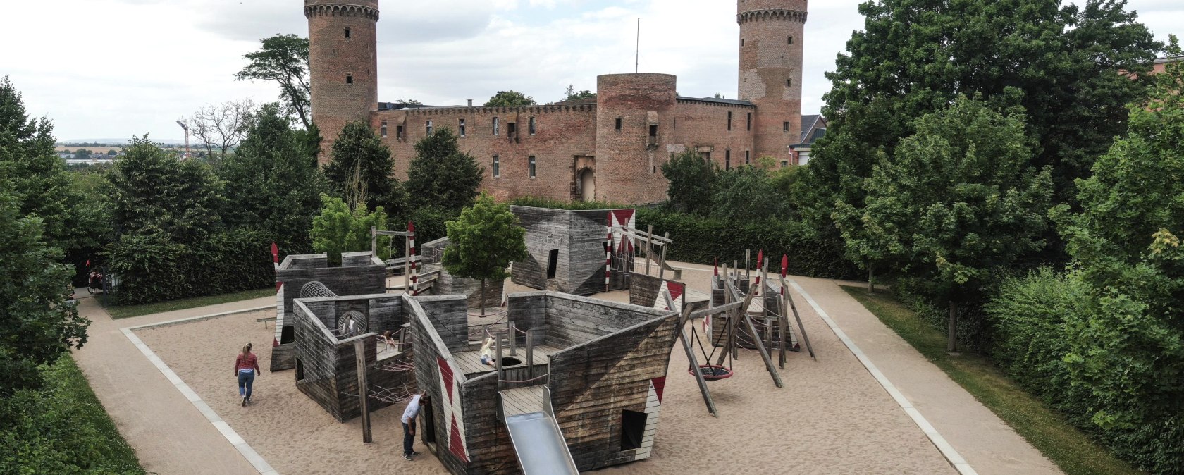 Burgspielplatz Zülpich, © Eifel Tourismus GmbH Burgspielplatz Zülpich, © Eifel Tourismus GmbH