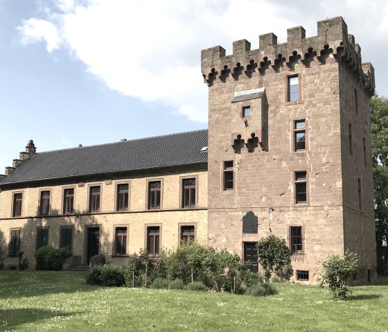 Burg Vlatten, © Bürgerverein Vlatten Burg Vlatten, © Bürgerverein Vlatten