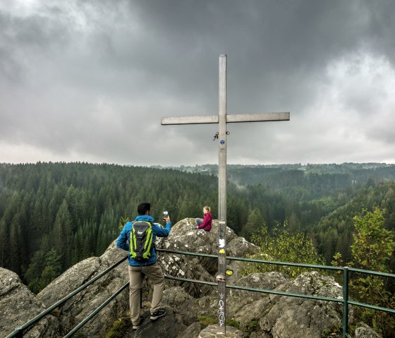The Ehrensteinsley is a vantage point with a view of Monschau and the surrounding area, © Eifel Tourismus GmbH, Dominik Ketz The Ehrensteinsley is a vantage point with a view of Monschau and the surrounding area, © Eifel Tourismus GmbH, Dominik Ketz