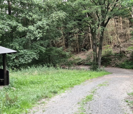 Past the barbecue hut Past the barbecue hut