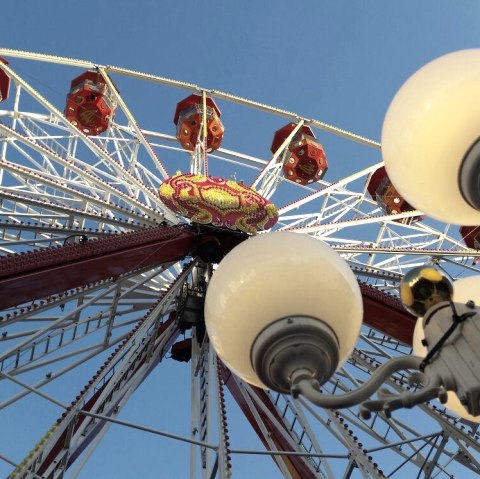 Riesenrad aiuf der Kirmes in Euskirchen, © Stadt Euskirchen Riesenrad aiuf der Kirmes in Euskirchen, © Stadt Euskirchen