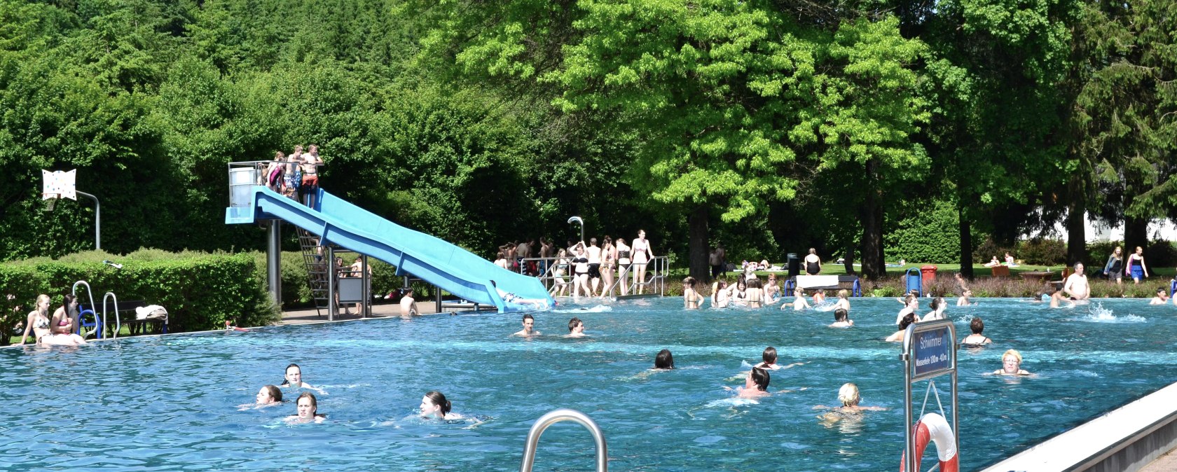 Prüm Forest Outdoor Pool next to the campground, © Tourist-Information Prümer Land Prüm Forest Outdoor Pool next to the campground, © Tourist-Information Prümer Land