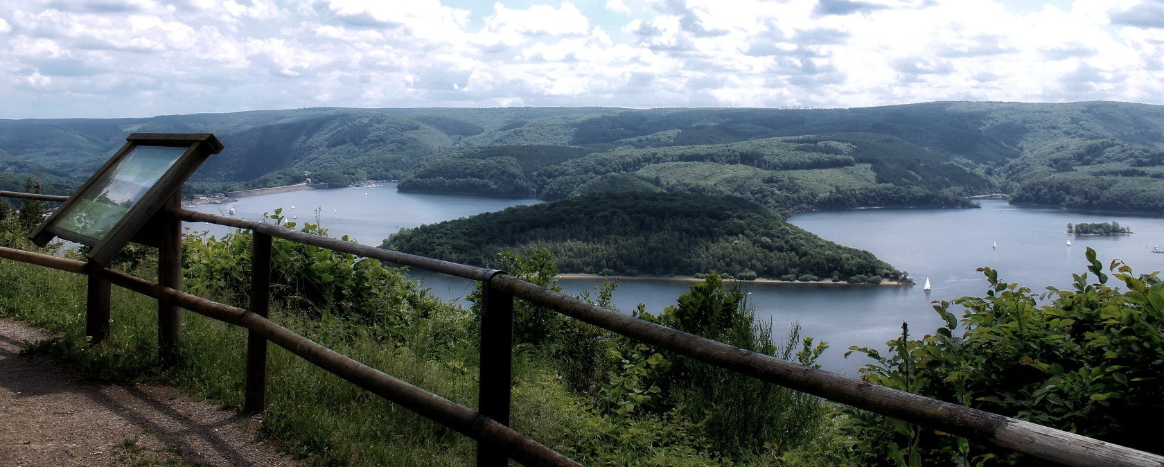 Eifel Blick - Schöne Aussicht, © Rureifel-Tourismus e.V. Eifel Blick - Schöne Aussicht, © Rureifel-Tourismus e.V.