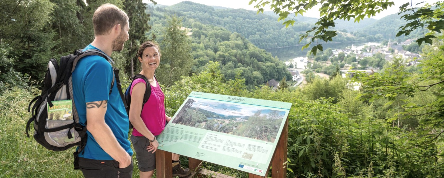 Eifel-Blick Wolfshügel Simmerath-Einruhr, © Eifel Tourismus GmbH, Dominik Ketz Eifel-Blick Wolfshügel Simmerath-Einruhr, © Eifel Tourismus GmbH, Dominik Ketz
