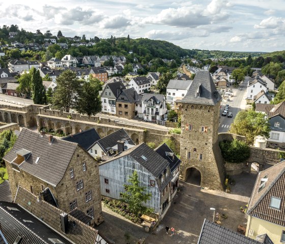 Werther Gate with town wall Bad Münstereifel, © Eifel Tourismus GmbH, Dominik Ketz Werther Gate with town wall Bad Münstereifel, © Eifel Tourismus GmbH, Dominik Ketz