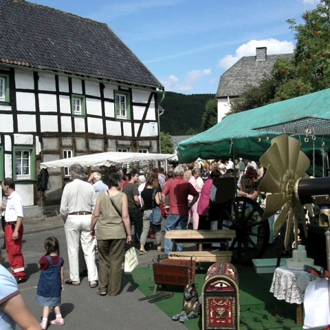 Antiques, Art, and Crafts Market, © Bürgergemeinschaft Olef Antiques, Art, and Crafts Market, © Bürgergemeinschaft Olef