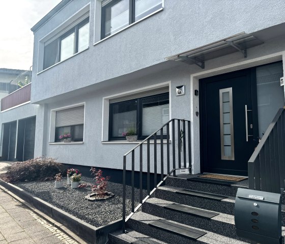 Außenansicht FeWo Kirchblick, © Rureifel-Tourismus e.V. Außenansicht FeWo Kirchblick, © Rureifel-Tourismus e.V.