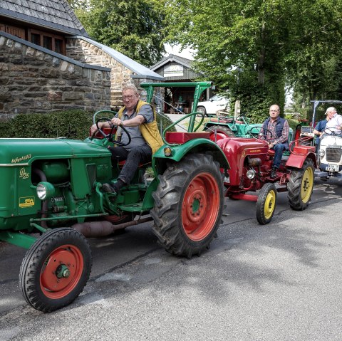 Treckertour, © Monschauer Land Touristik, Eifeltrecker Treckertour, © Monschauer Land Touristik, Eifeltrecker