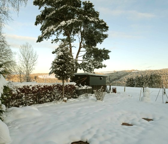 Garten im Schnee, © Nordeifel Tourismus GmbH & Ferienhaus eifel-mökki Garten im Schnee, © Nordeifel Tourismus GmbH & Ferienhaus eifel-mökki