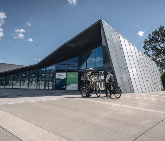 Entrance to the exhibitions at Vogelsang IP, © Eifel Tourismus GmbH, Dennis Stratmann Entrance to the exhibitions at Vogelsang IP, © Eifel Tourismus GmbH, Dennis Stratmann