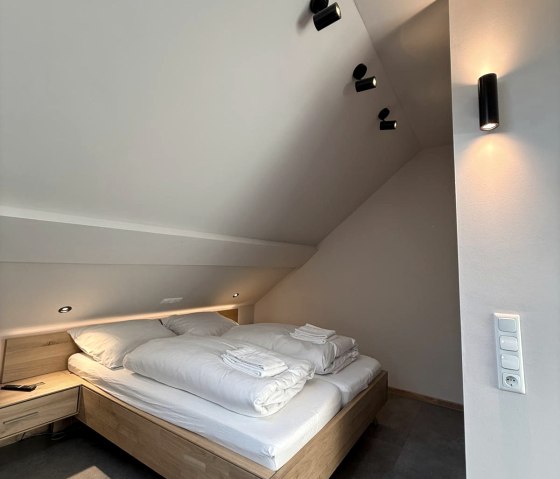 Whg. 2 Schlafzimmer Whg. 2 Schlafzimmer