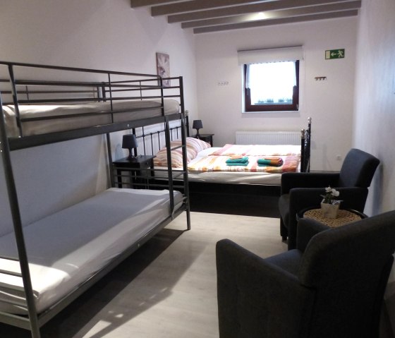 Südwohnung Schlafzimmer (4 Personen) Südwohnung Schlafzimmer (4 Personen)