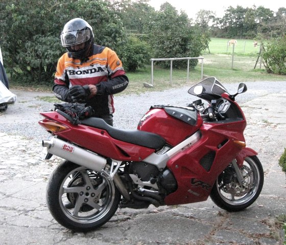 Motorradfahrer herzlich willkommen Motorradfahrer herzlich willkommen