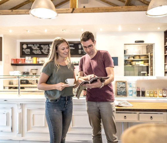 Im Café Bosselbach, © Kreis Düren | Dennis Stratmann Im Café Bosselbach, © Kreis Düren | Dennis Stratmann