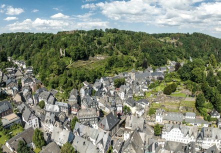 Der Haller über der Altstadt von Monschau, © Eifel Tourismus GmbH, Dominik Ketz Der Haller über der Altstadt von Monschau, © Eifel Tourismus GmbH, Dominik Ketz