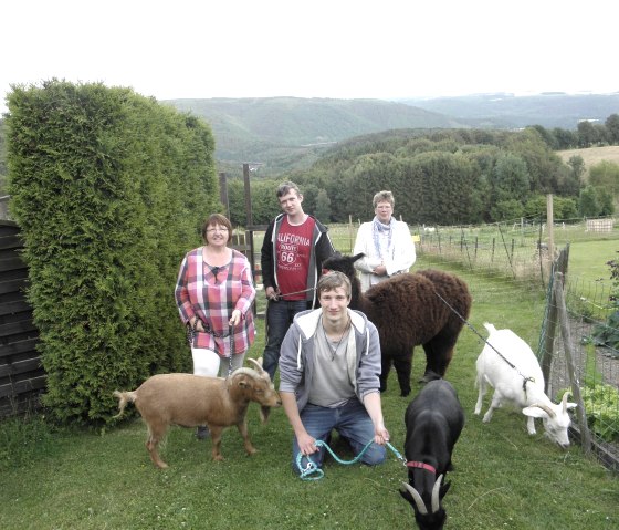 Wandern mit Tieren, © Haus RurseeIdyll/Gabriele Laufenberg Wandern mit Tieren, © Haus RurseeIdyll/Gabriele Laufenberg