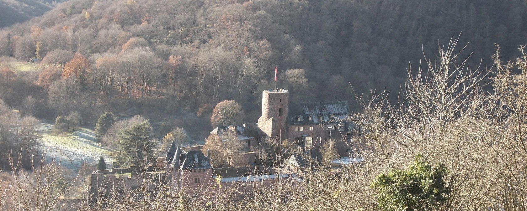 Burg Hengebach, © Eifel heimisch Burg Hengebach, © Eifel heimisch