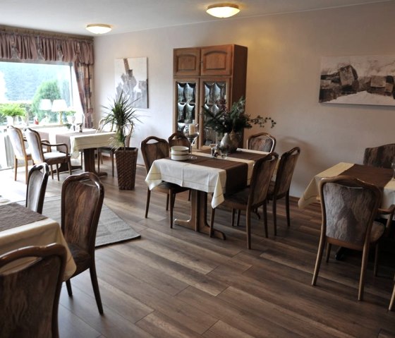 Essraum II, © Nordeifel Tourismus GmbH & hotel Pension Haus Berghof Essraum II, © Nordeifel Tourismus GmbH & hotel Pension Haus Berghof
