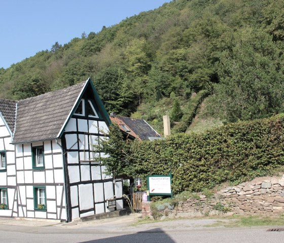 Fassade Ferienwohnungen Hickertz, © Ferienwohnungen Hickertz Fassade Ferienwohnungen Hickertz, © Ferienwohnungen Hickertz