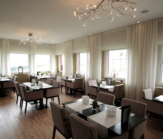 Restaurant, © Nordeifel Tourismus GmbH & Hotel Resstaurant Hollerather Hof Restaurant, © Nordeifel Tourismus GmbH & Hotel Resstaurant Hollerather Hof