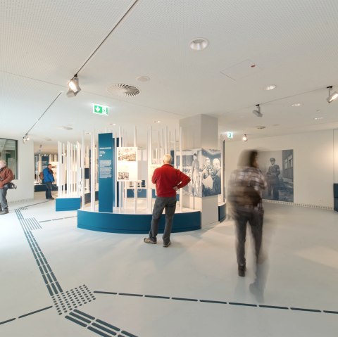 Blick in die Ausstellung Bestimmung Herrenmensch, © Vogelsang IP-Roman Hövel Blick in die Ausstellung Bestimmung Herrenmensch, © Vogelsang IP-Roman Hövel