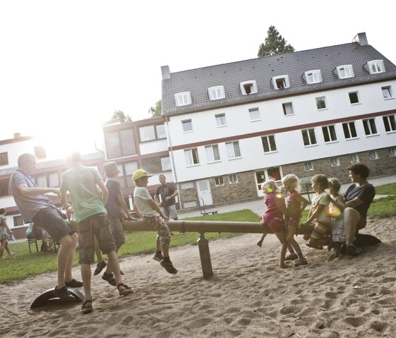 bad_muenstereifel_1001_Layout, © Nordeifel Tourismus GmbH &
Jugendherberge Bad Münstereifel bad_muenstereifel_1001_Layout, © Nordeifel Tourismus GmbH &
Jugendherberge Bad Münstereifel