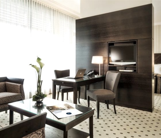 Junior Suite Junior Suite