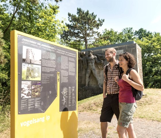 Infotafeln auf Vogelsang IP, © Eifel Tourismus GmbH, D. Ketz Infotafeln auf Vogelsang IP, © Eifel Tourismus GmbH, D. Ketz