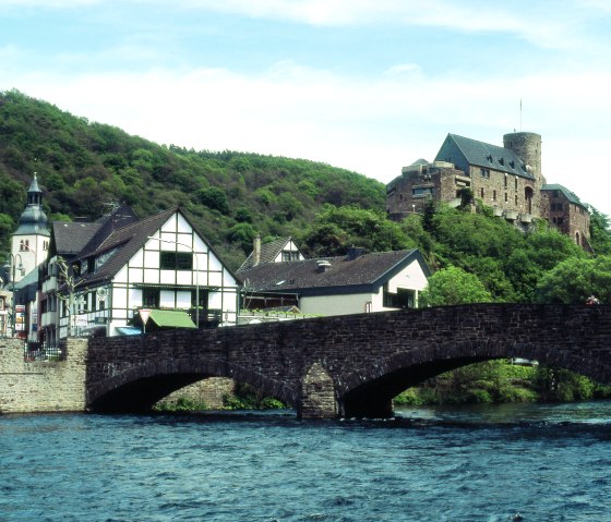 The Eifel-Höhen-Route cycle tour also passes through Heimbach, © Eifel Tourismus GmbH/H.-J. Sittig The Eifel-Höhen-Route cycle tour also passes through Heimbach, © Eifel Tourismus GmbH/H.-J. Sittig