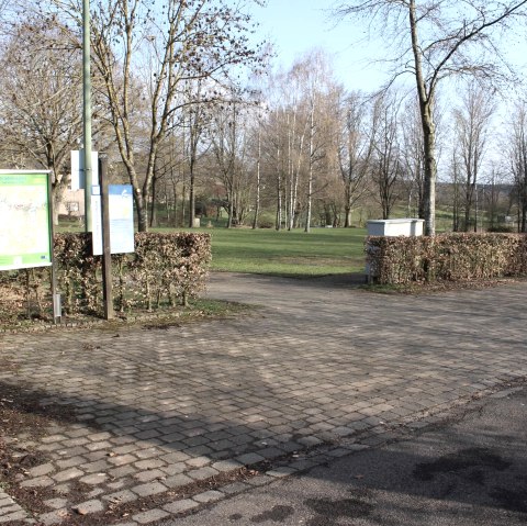 Hiking Parking Lot at the Steckenborn Sports Field, © Rursee-Touristik GmbH Hiking Parking Lot at the Steckenborn Sports Field, © Rursee-Touristik GmbH