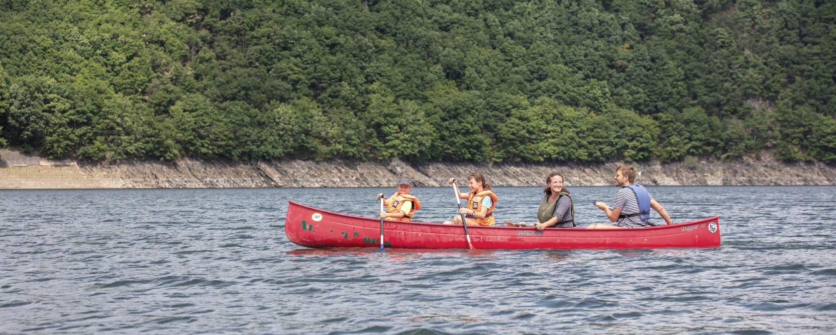 Kanufahren auf dem Rursee, © Eifel Tourismus GmbH, Tobias Vollmer Kanufahren auf dem Rursee, © Eifel Tourismus GmbH, Tobias Vollmer
