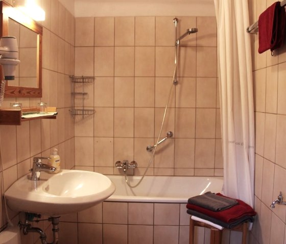 Bad Woh.1, © Nordeifel Tourismus GmbH& Ferienwohnungen Betram, Nationalpark-Gastgeber Bad Woh.1, © Nordeifel Tourismus GmbH& Ferienwohnungen Betram, Nationalpark-Gastgeber