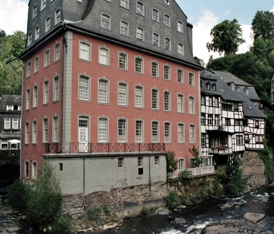 Old Town Monschau / Red House Old Town Monschau / Red House