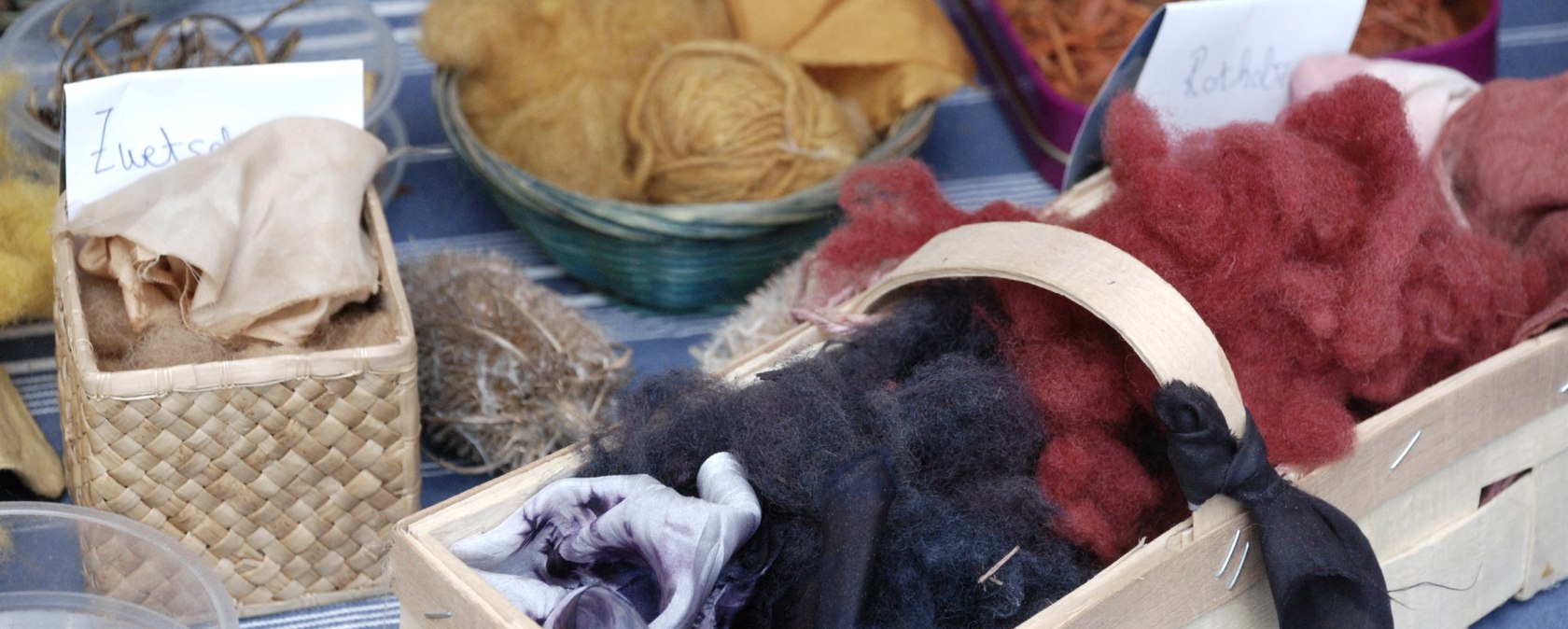 Kreative Farbwerkstatt, © Eifelgemeinde Nettersheim Kreative Farbwerkstatt, © Eifelgemeinde Nettersheim