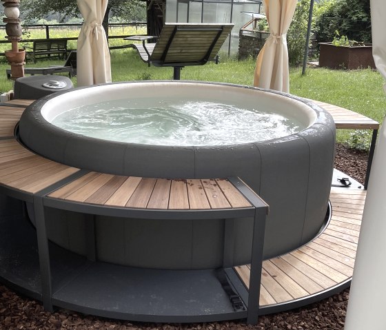 Nahansicht vom Whirlpool, &copy; Nordeifel Tourismus GmbH & Ferienwohnung Sternenblick Hellenthal