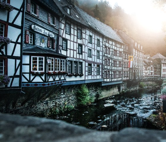 Monschau at sunrise - half-timbered houses on the Rur, &copy; Tourismus NRW e.V.