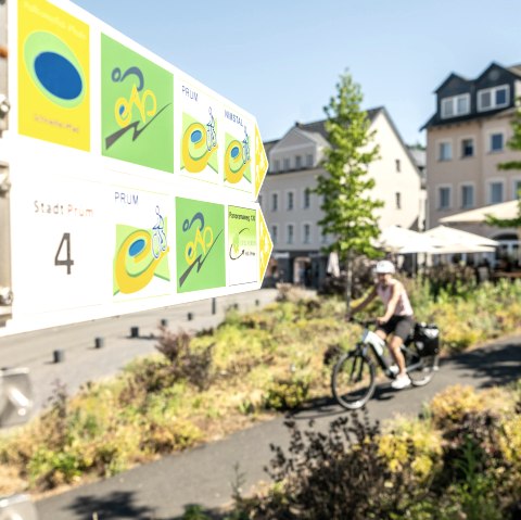 Radfahren und Wandern um Pr&uuml;m, &copy; Tourist-Information Pr&uuml;mer Land/Eifel Tourismus GmbH, D. Ketz