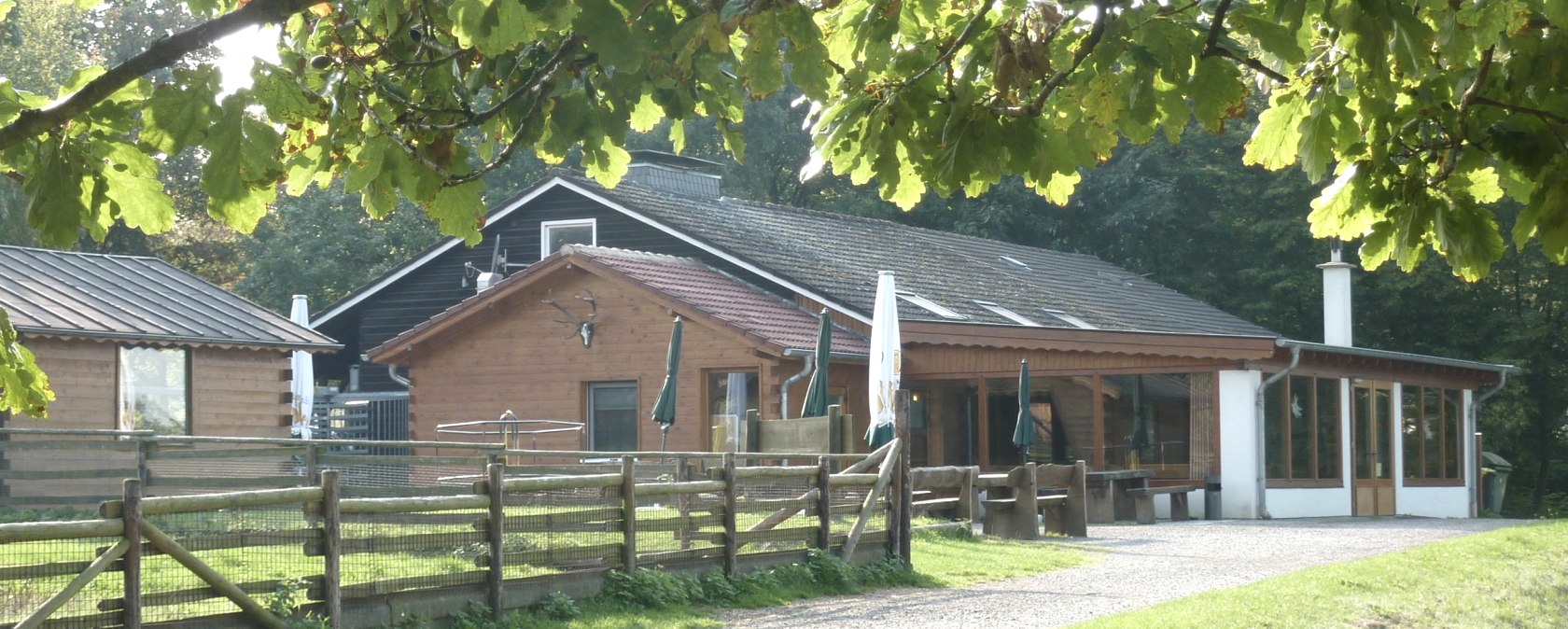 Café und Bistro im Wildpark, © Wildpark Schmidt