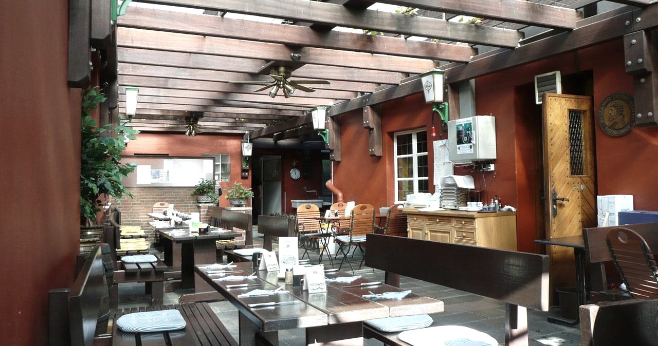 Terrasse des Eifeler Hofs, &copy; Restaurant Eifeler Hof