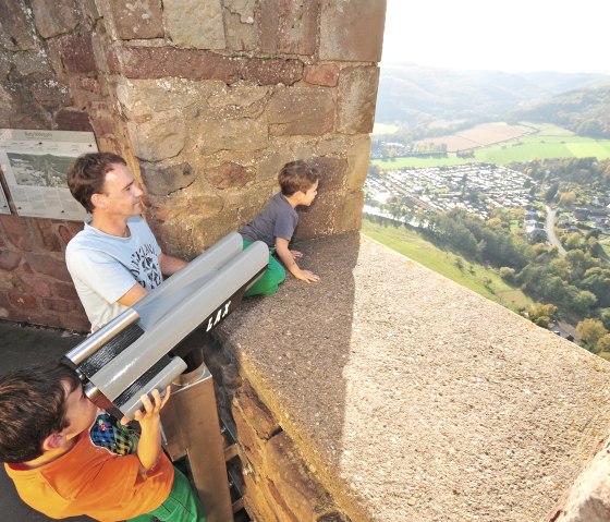 Blick von der Burg Nideggen ins Rurtal, &copy; Rureifel-Tourismus e.V. | Roman H&ouml;vel