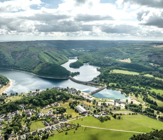 Fernsicht auf Rurberg, © Eifel Tourismus GmbH, Dominik Ketz