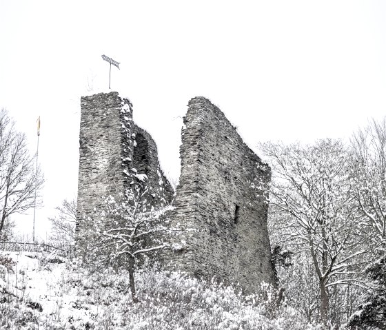 Haller Ruine im Winter, &copy; Eifel-Tourismus GmbH, D. Ketz