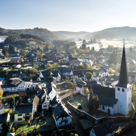 Blick auf Olef mit Frost, &copy; Eifel Tourismus GmbH, D. Ketz