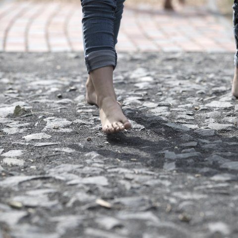 Barfuß, © Ralph Sondermann