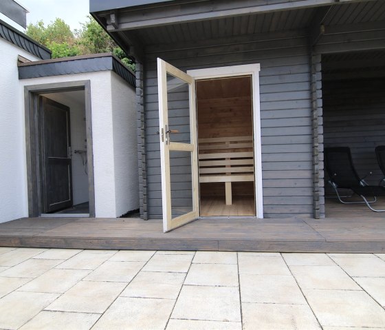 Blick Sauna Dusche, &copy; Nordeifel Tourismus GmbH & Haus Paulus