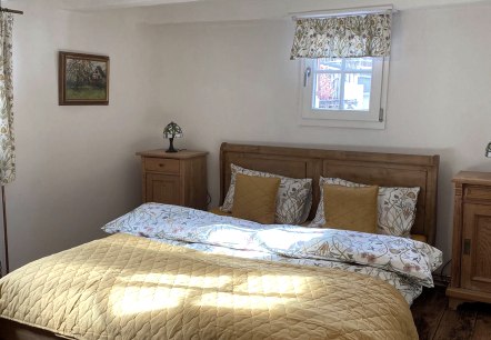 Doppelzimmer-, &copy; Nordeifel Tourismus GmbH & Rosige Zeiten, im Fachwerkhof