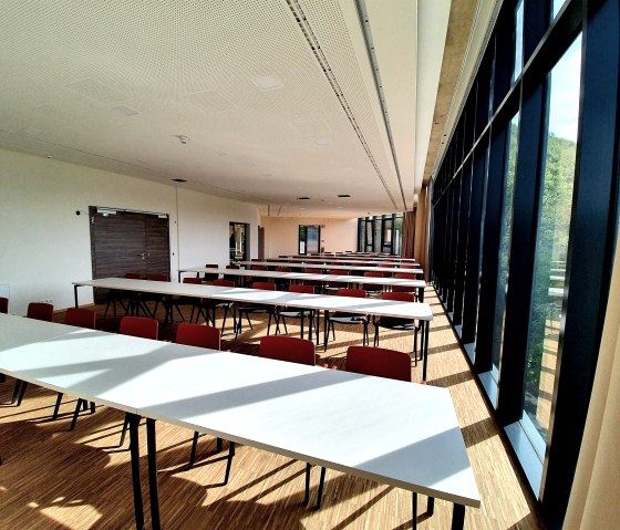 Tagungsraum Eifelpanorama-, &copy; Nordeifel Tourismus GmbH & Jugendherberge Gem&uuml;nd Vogelsang