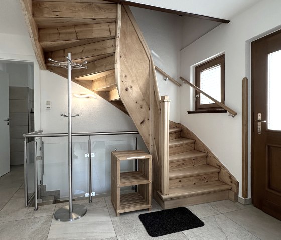 Flur / Treppenhaus, &copy; Nordeifel Tourismus GmbH & Ferienhaus Ginkgo Biloba